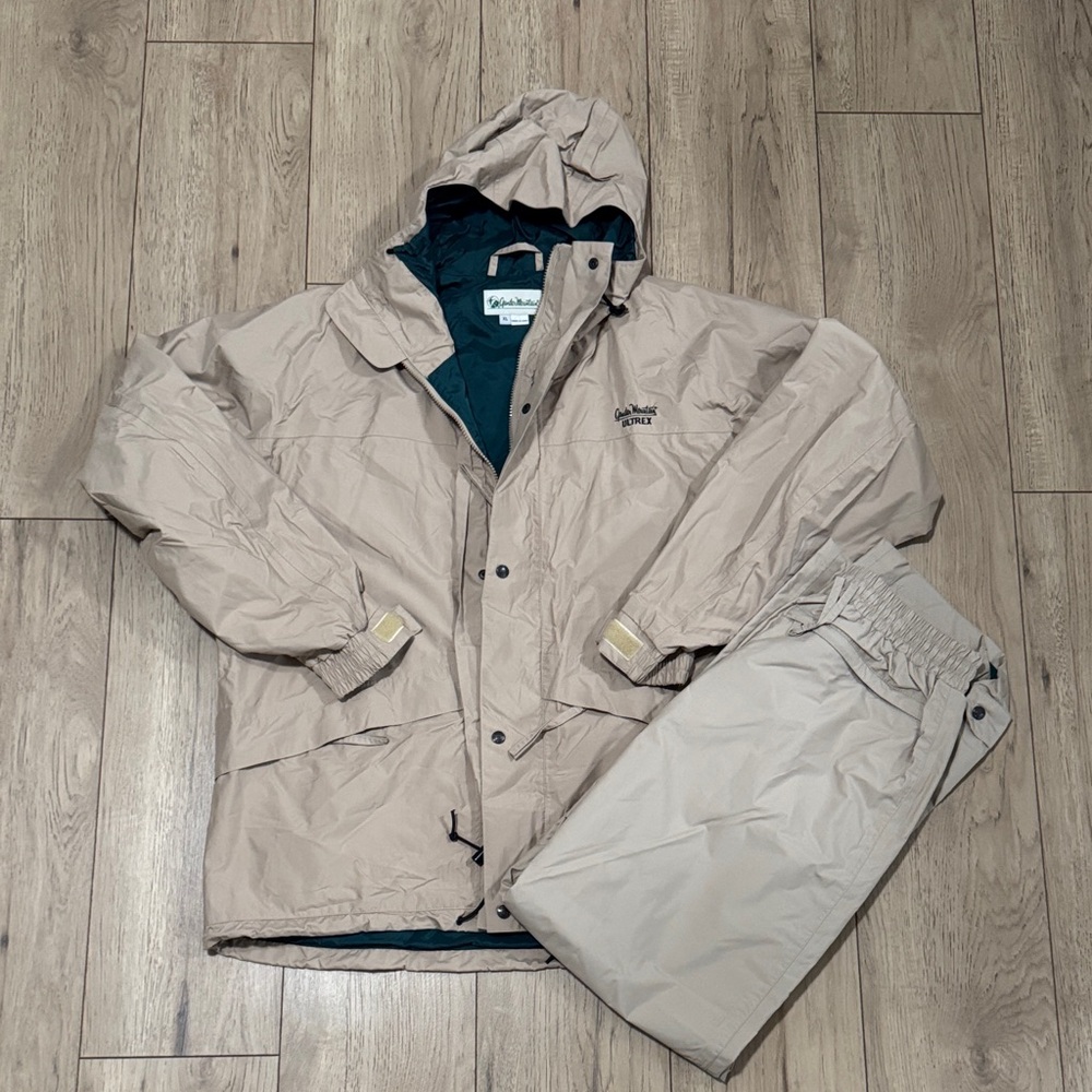 Vintage Gander Mountain Ultrex Khaki Windbreaker Jacket (XL) and Pants (L) Men’s